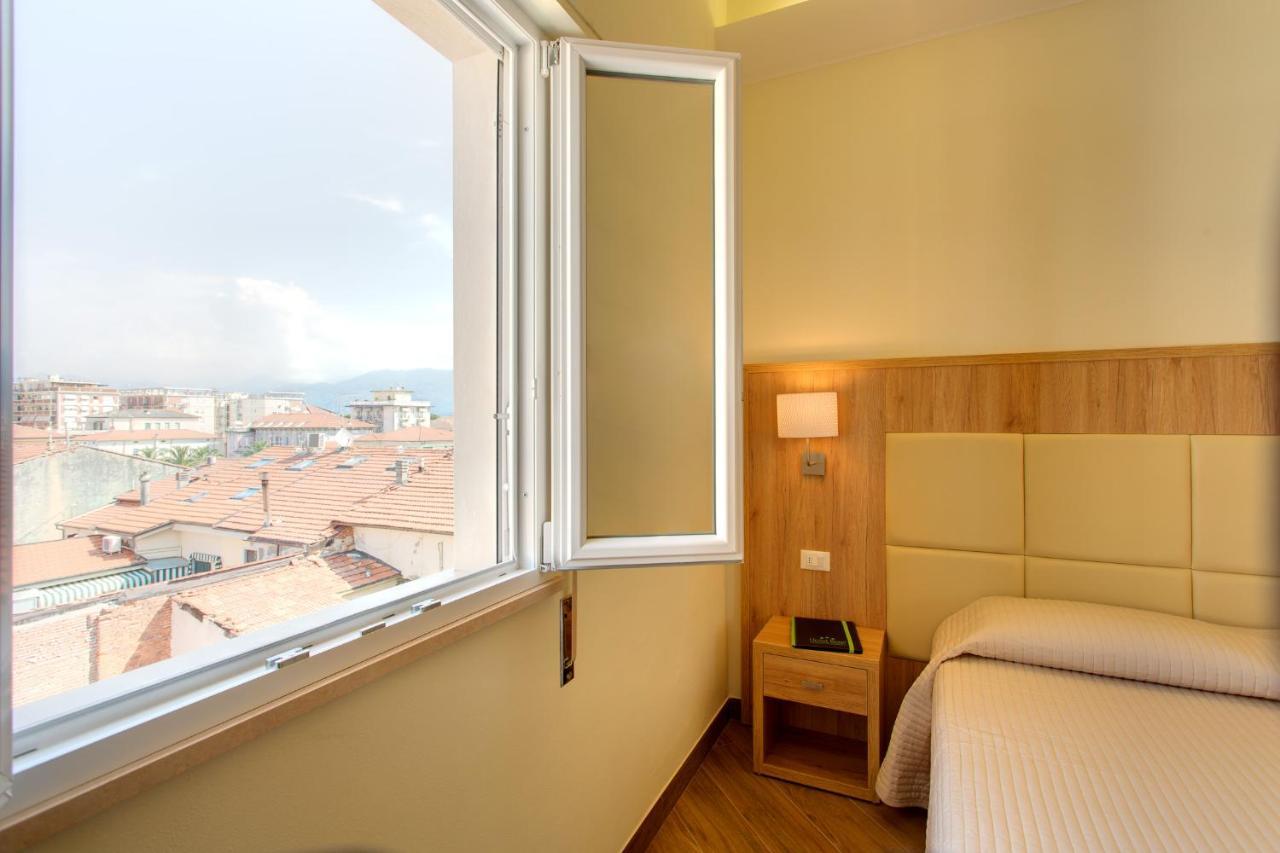 Hotel Biagi & Residence Lido di Camaiore Exterior photo